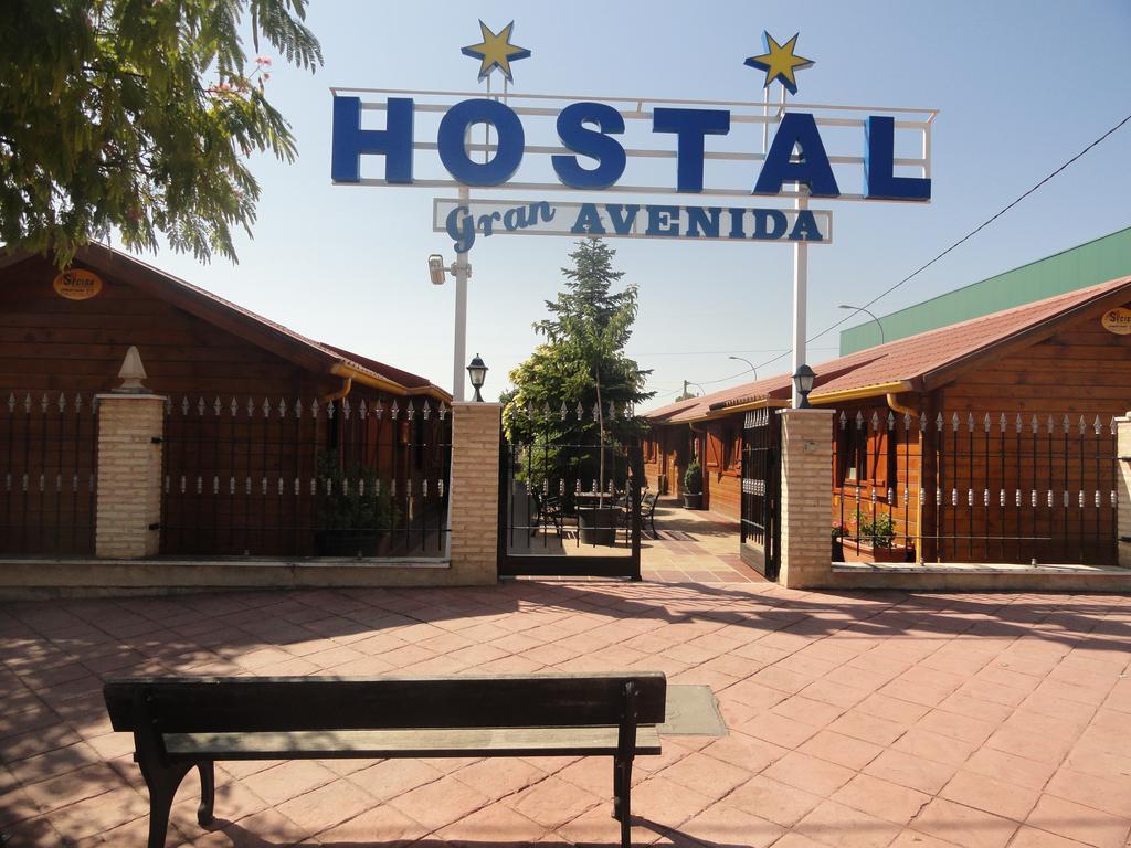 Hostal Gran Avenida Tarancón Exterior foto